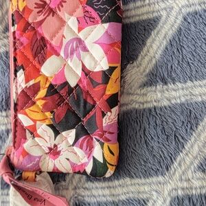 Vera Bradley Floral Phone Case - Pink and White